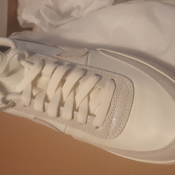 Nike Women's White Sneakers - Picture 2 of 5